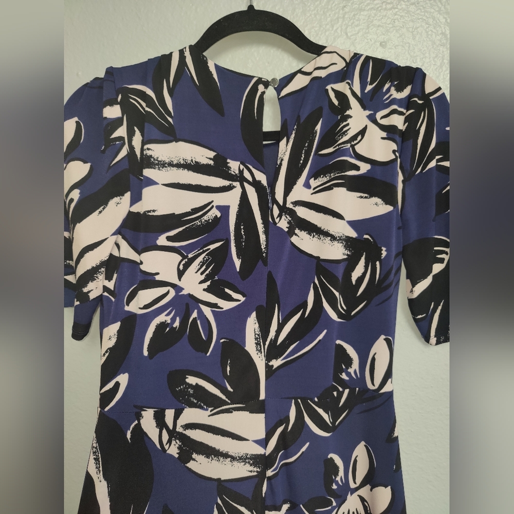 Vince Camuto women's Printed Ity Midi Dress w/Front Draping size 8 - Picture 6 of 12